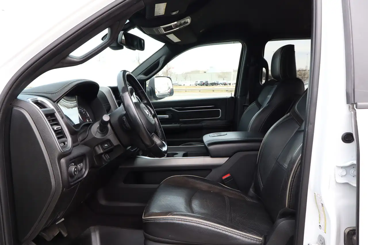 RAM 3500 снимка RAM 3500