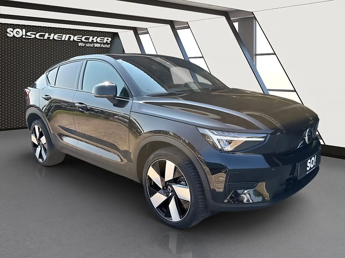 VOLVO C40