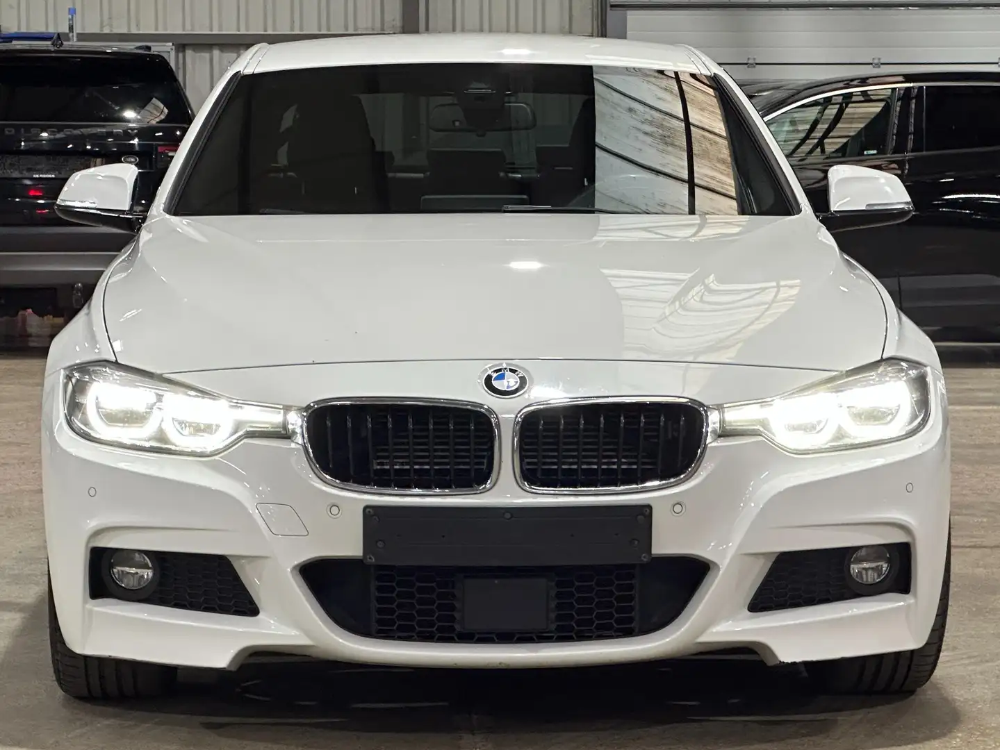 BMW 330 330e iPerformance M Sport Blanc - 2