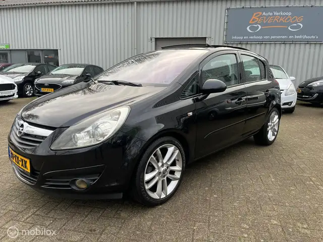 Opel Corsa 1.2-16V Cosmo / PANORAMADAK