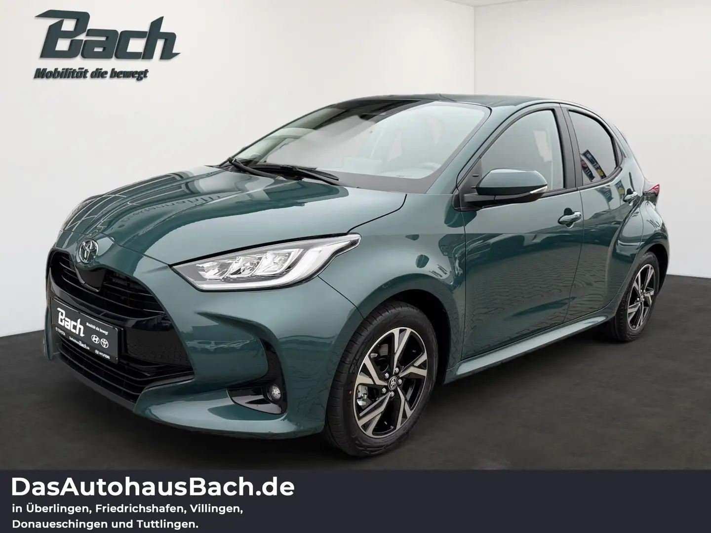 Toyota Yaris 1.5 Hybrid Teamplayer mit Comfort-Paket Grün - 1