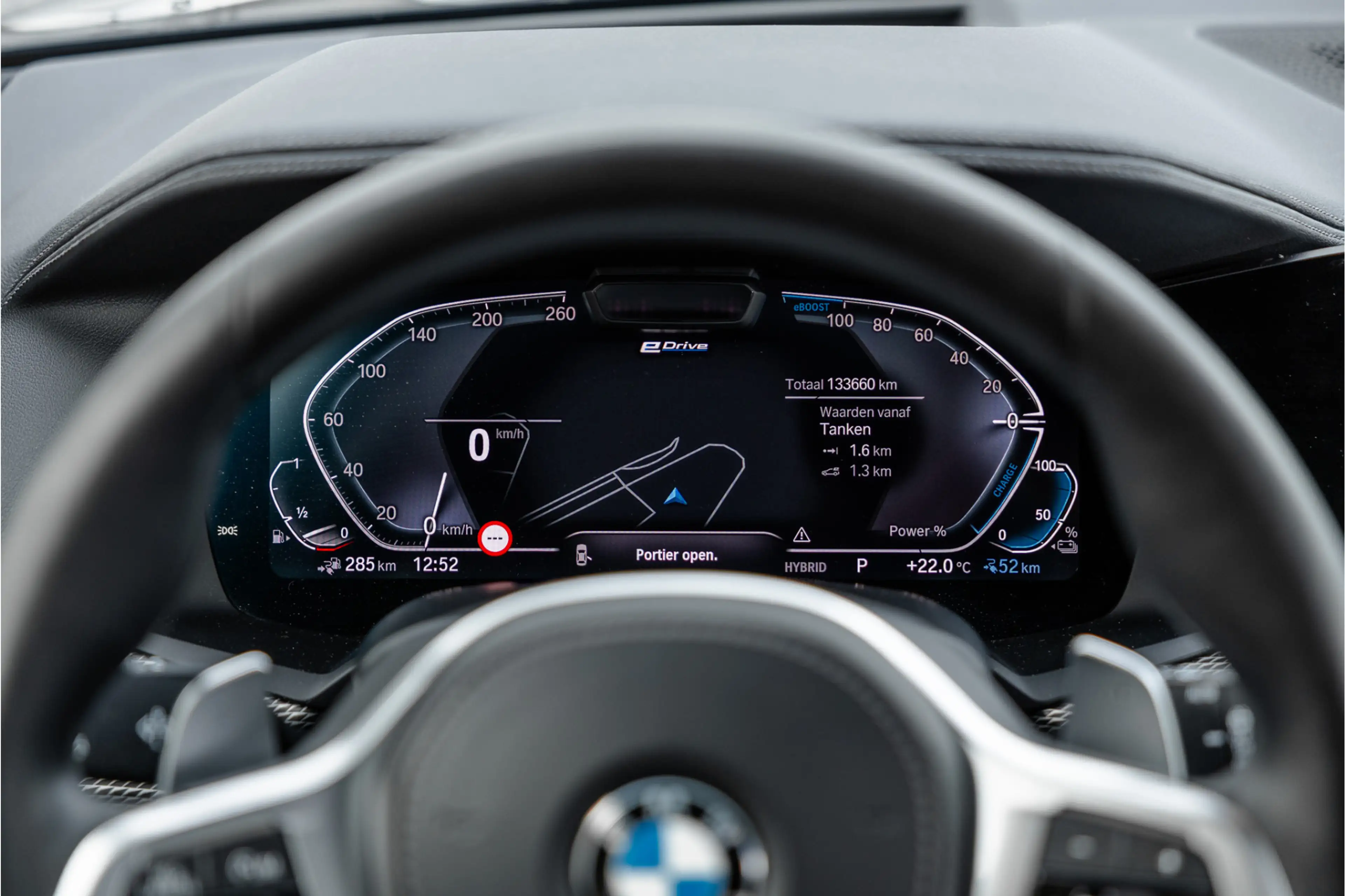 BMW X5 xDrive45e High Executive M-Sport / 22 inch / Co-Pi — photo 35