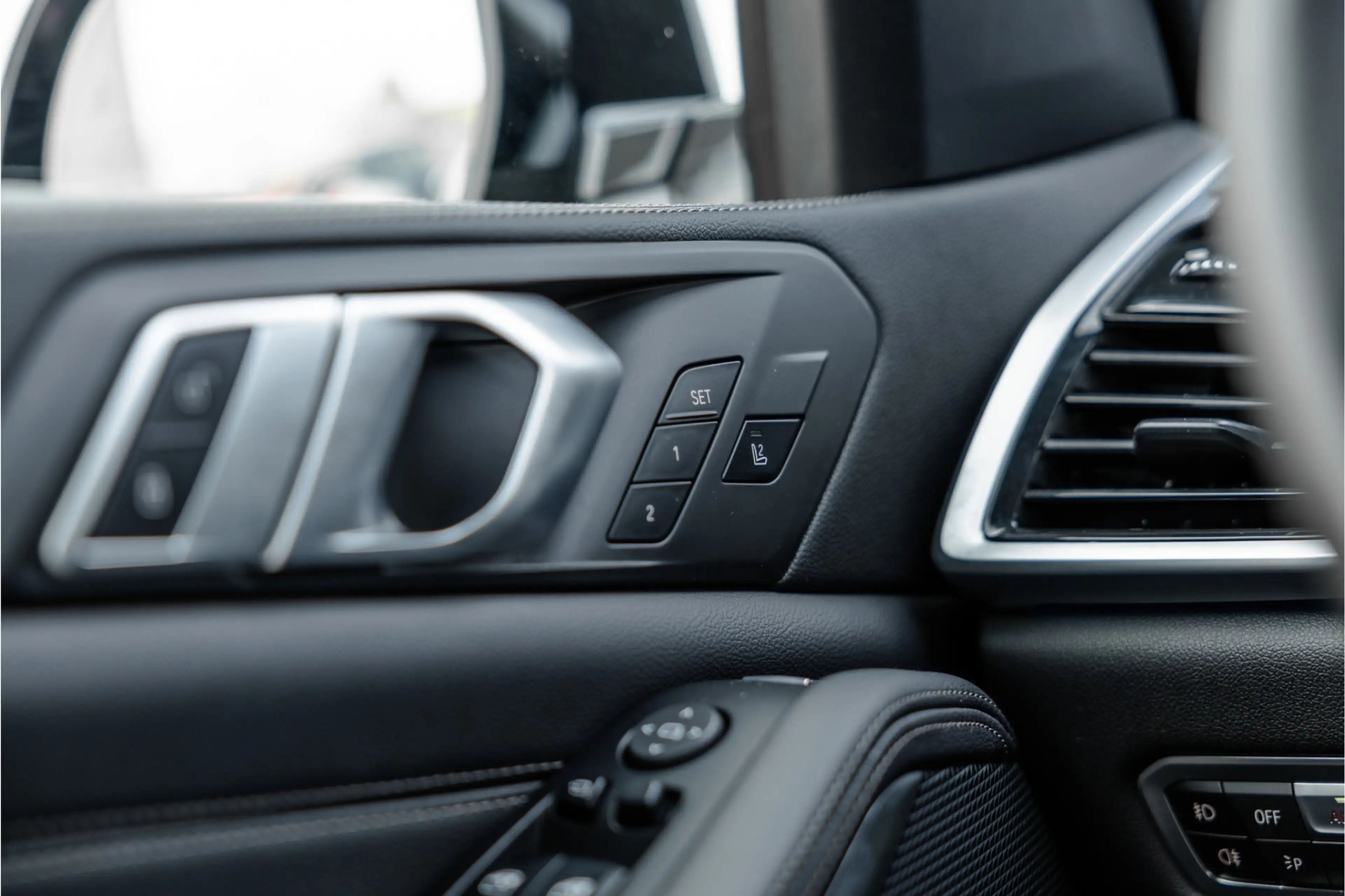 BMW X5 xDrive45e High Executive M-Sport / 22 inch / Co-Pi — photo 18