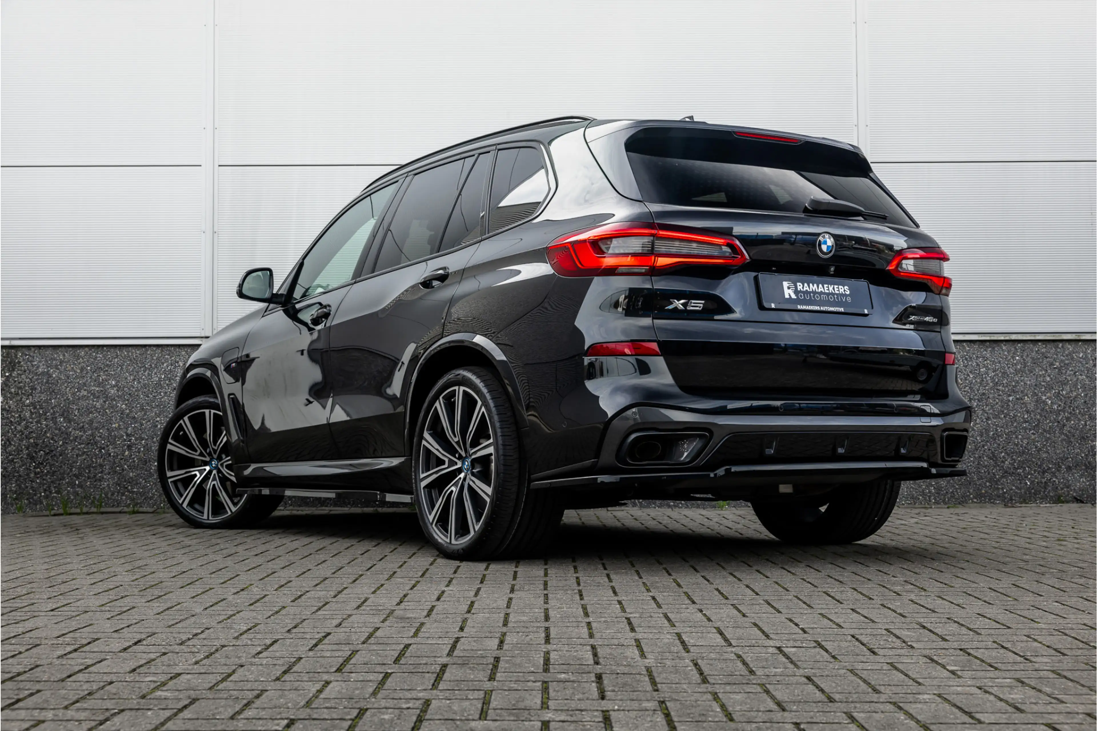 BMW X5 xDrive45e High Executive M-Sport / 22 inch / Co-Pi — photo 12