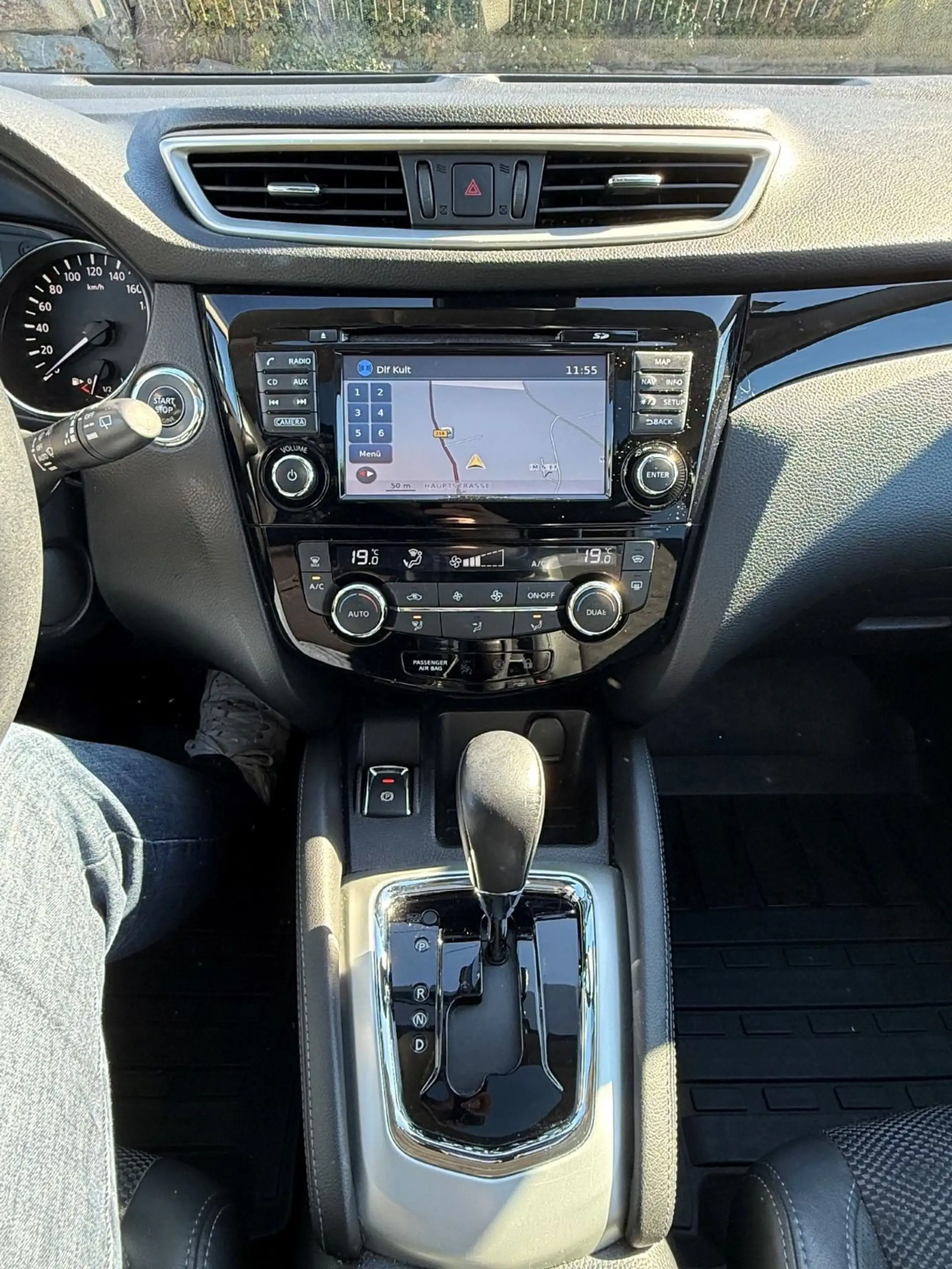 Nissan Qashqai Tekna — photo 11