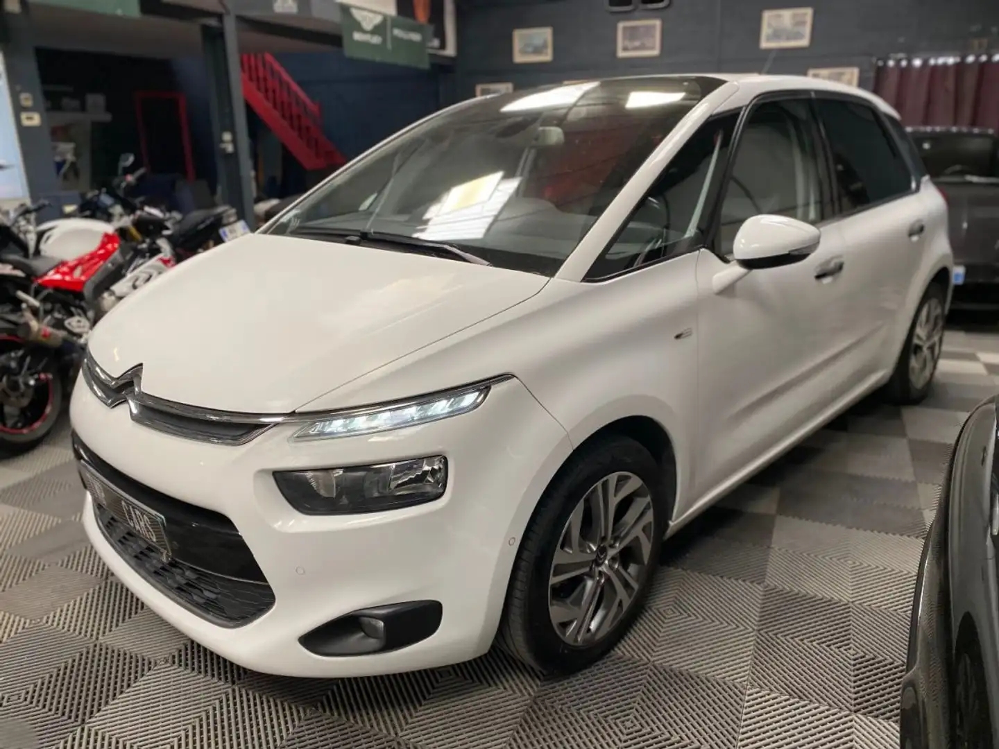 Citroen C4 Picasso II 1.6 HDi 115 (114Cv) Blanc - 2