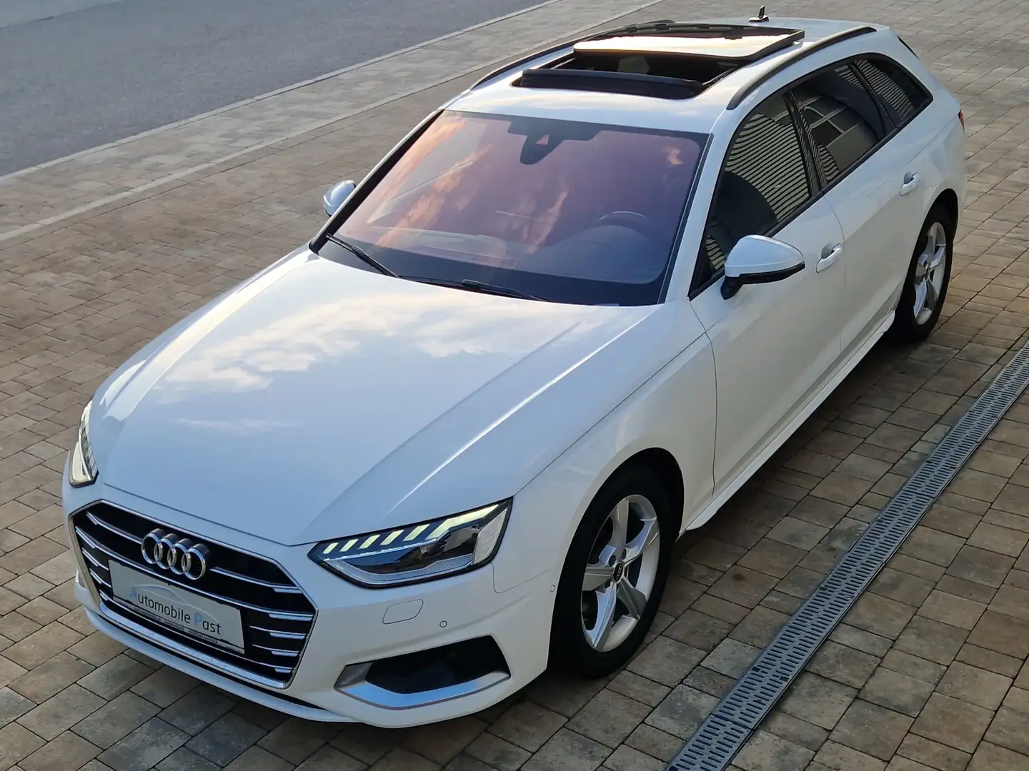 Audi A4 Avant 35 TDI S-Line S-Tronic, Panorama*Matrix*AHK! Weiß - 1