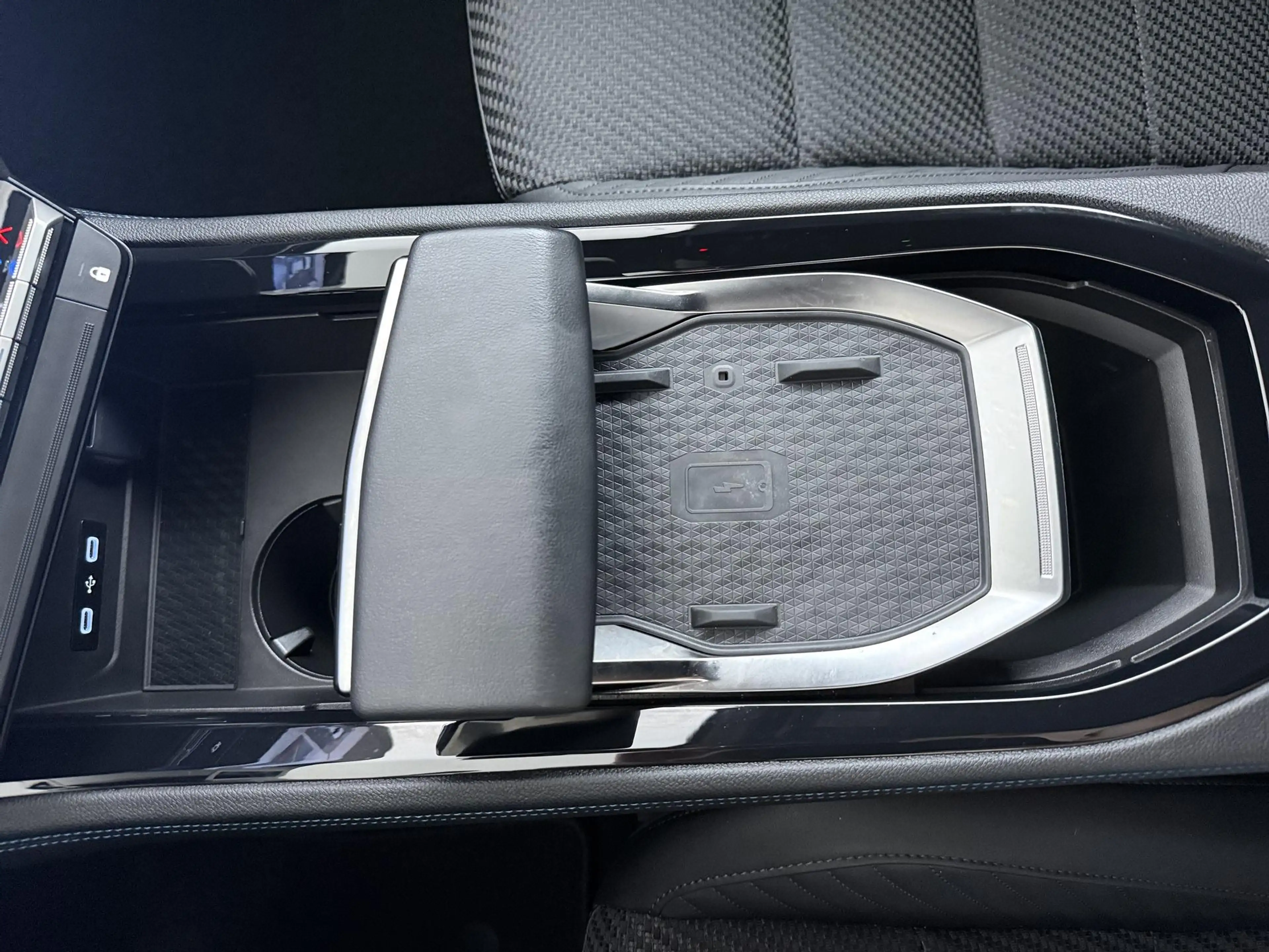 Renault Austral iconic esprit Alpine full hybrid E-Tech 200 | Matr — photo 12