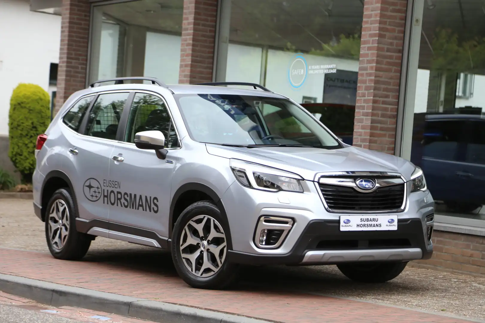 Subaru Forester 2.0i e-BOXER Comfort Automaat Carplay LED Camera A Сірий - 1