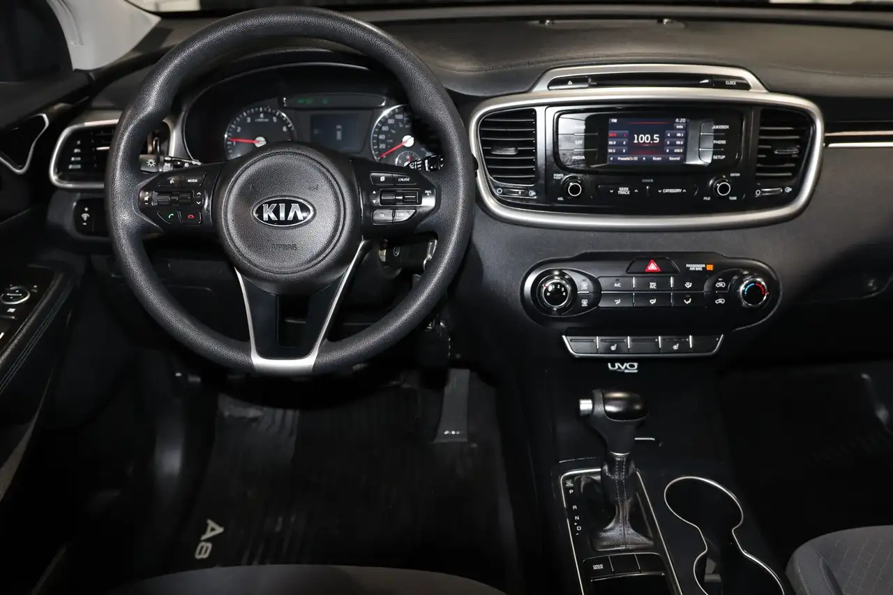 Kia Sorento снимка Kia Sorento