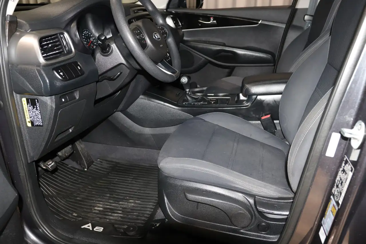 Kia Sorento снимка Kia Sorento