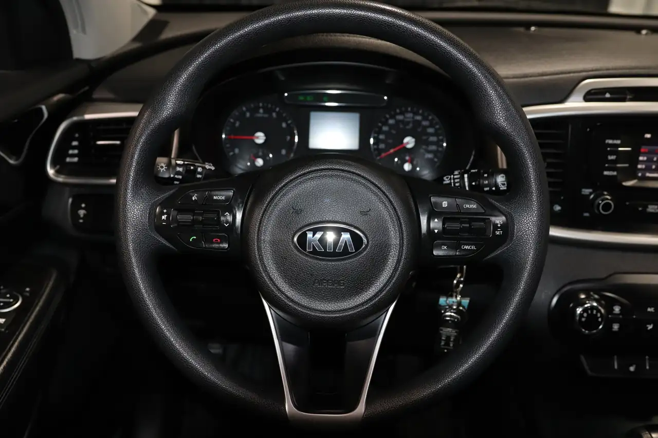 Kia Sorento снимка Kia Sorento