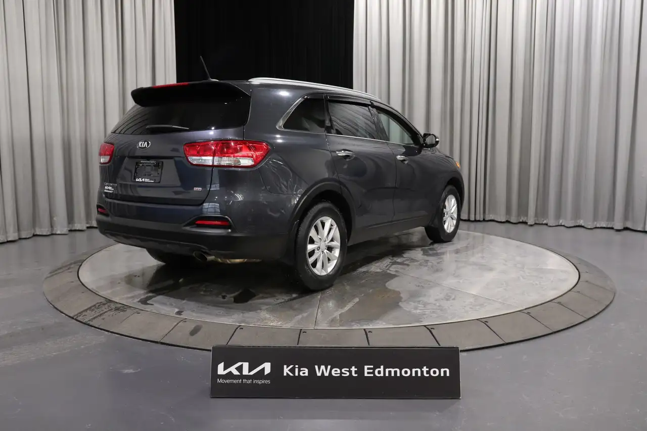 Kia Sorento снимка Kia Sorento