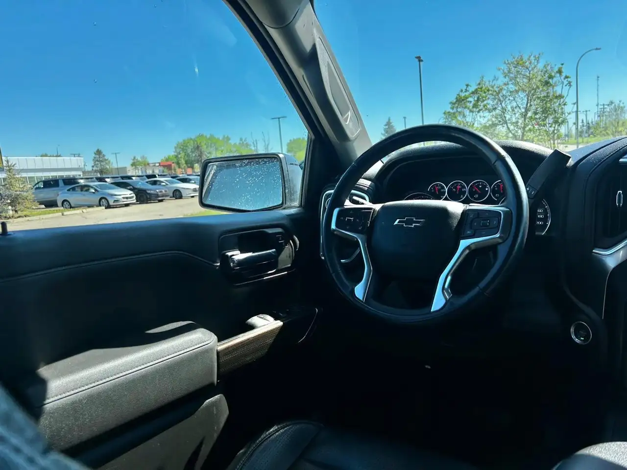 Chevrolet Silverado 1500 снимка Chevrolet Silverado 1500