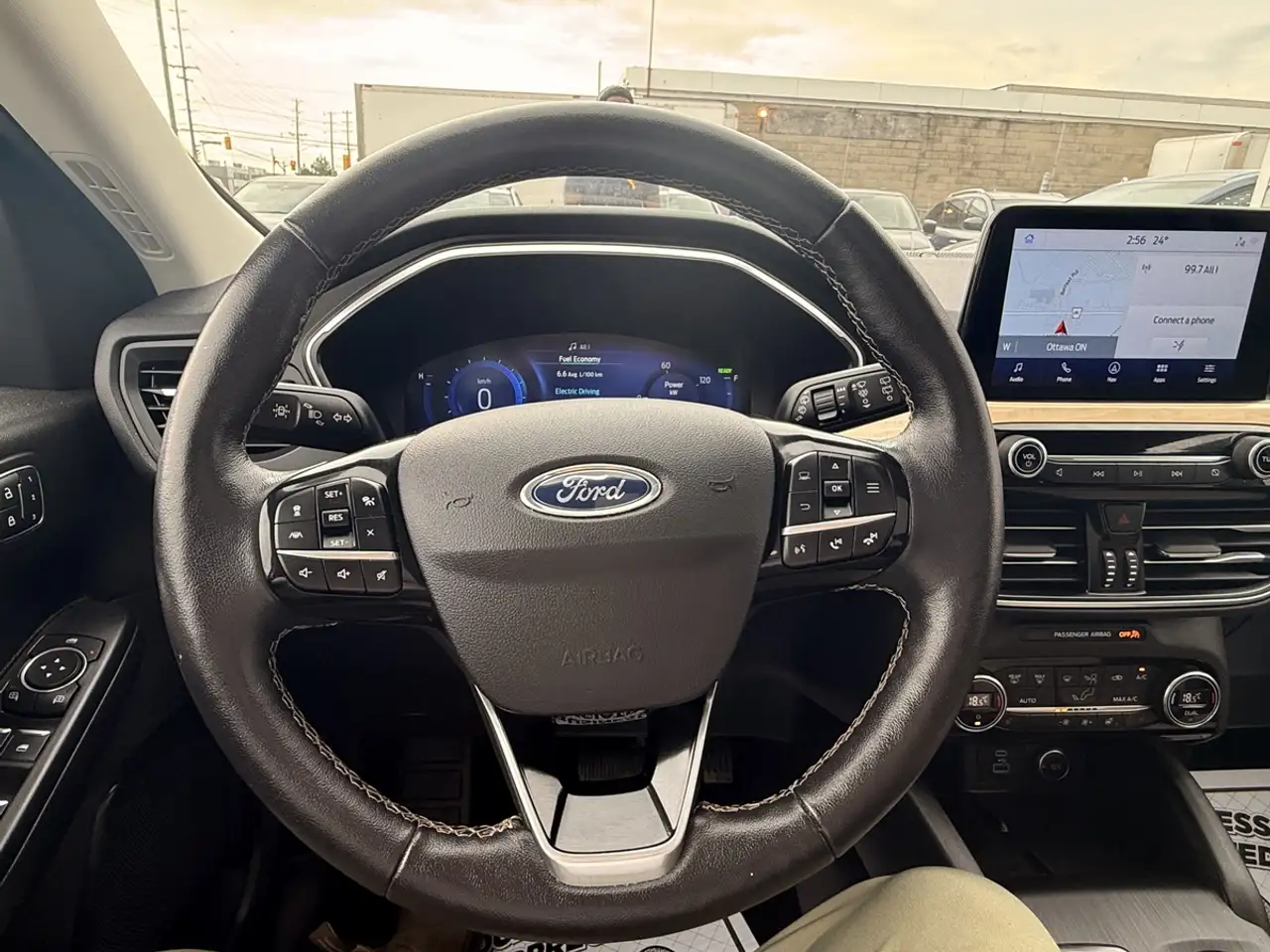 Ford Escape снимка Ford Escape