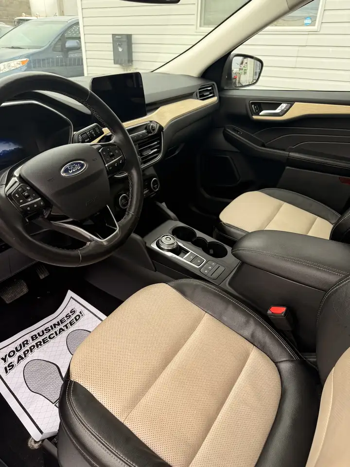 Ford Escape снимка Ford Escape