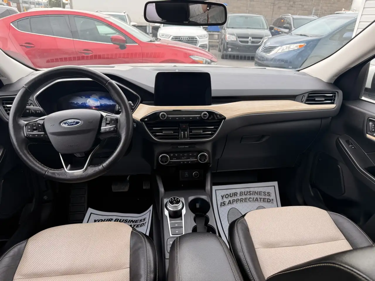 Ford Escape снимка Ford Escape