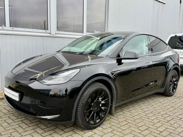 Tesla Model Y RWD 20 Zoll Allwetter MwSt. VAT