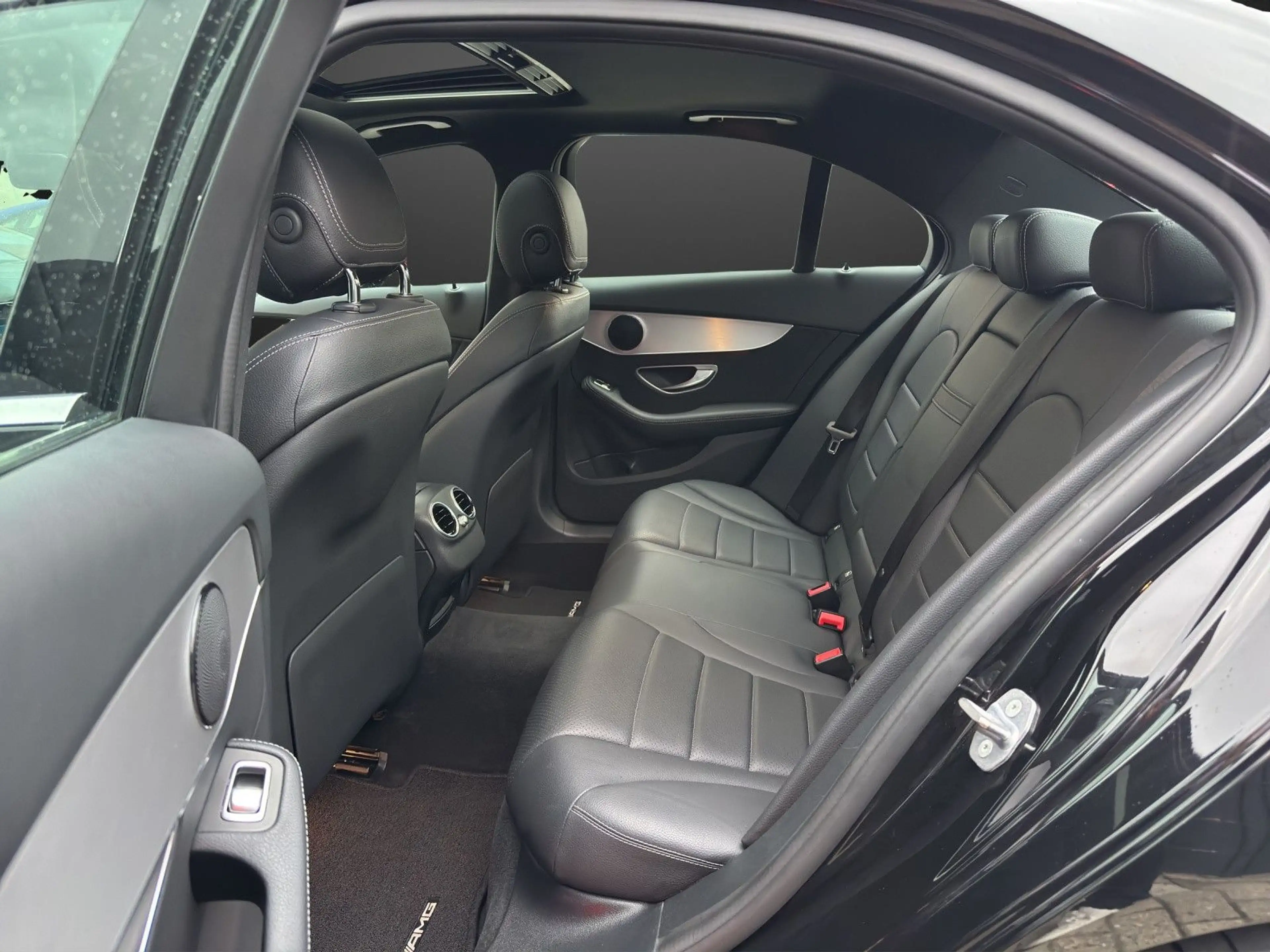 Mercedes-Benz C 180 Lim. CGI AMG Line*Schiebedach*LED*9G-Tron — photo 14