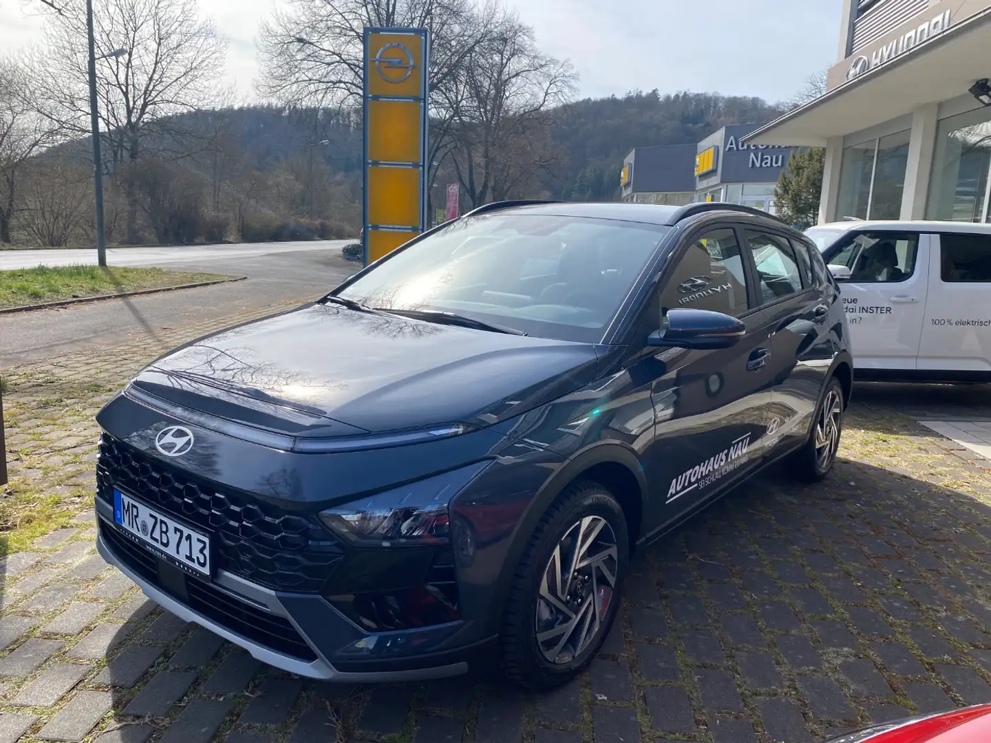 Hyundai BAYON 1.0 Trend inkl. Big Deal Grau - 2