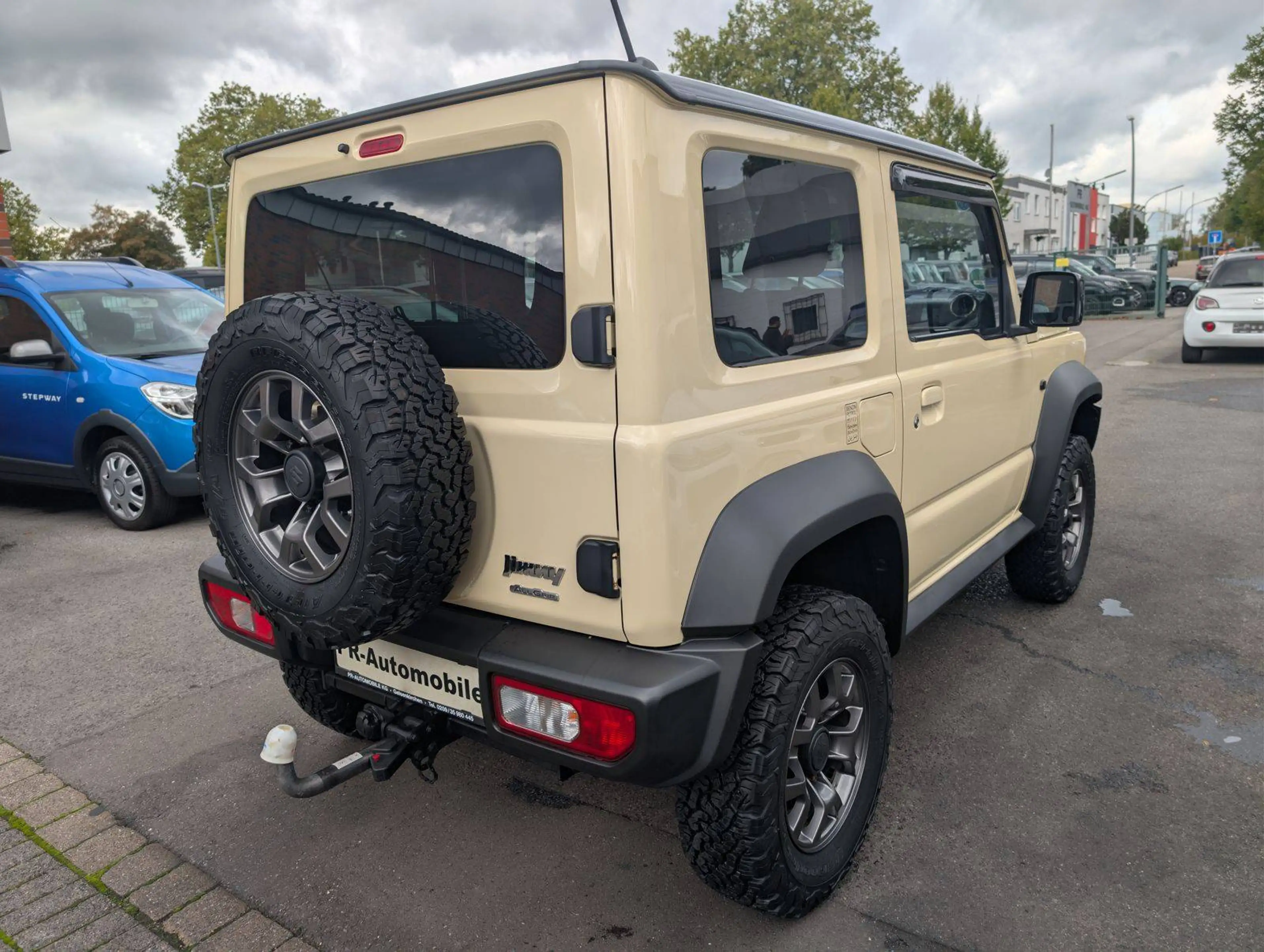 Suzuki Jimny Comfort+ AllGrip Navi/Alufelgen/Höherlegung — photo 4