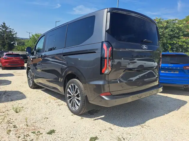 Ford Tourneo Custom
