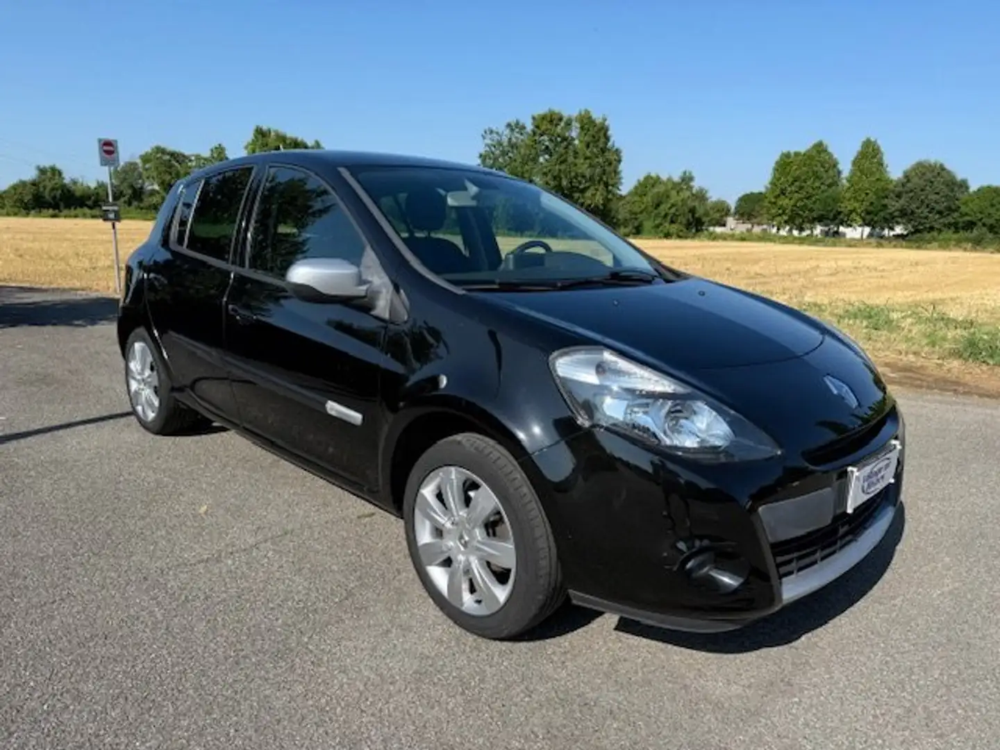 Renault Clio Clio III 2012 5p 1.2 16v Dynamique NEOPATENTATI Negro - 1