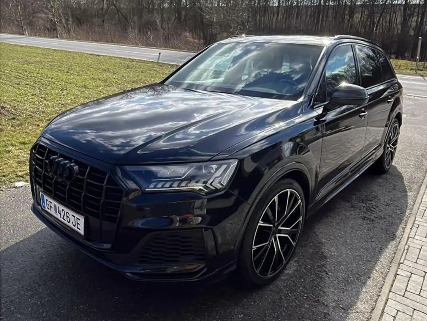 Audi Q7 Audi Q7 55 TFSI S line quattro|22 Zoll|PANO|Luft|7 Sitze|Top gepflegt|Porsche Garantie SUV / Geländewagen Schwarz - 1