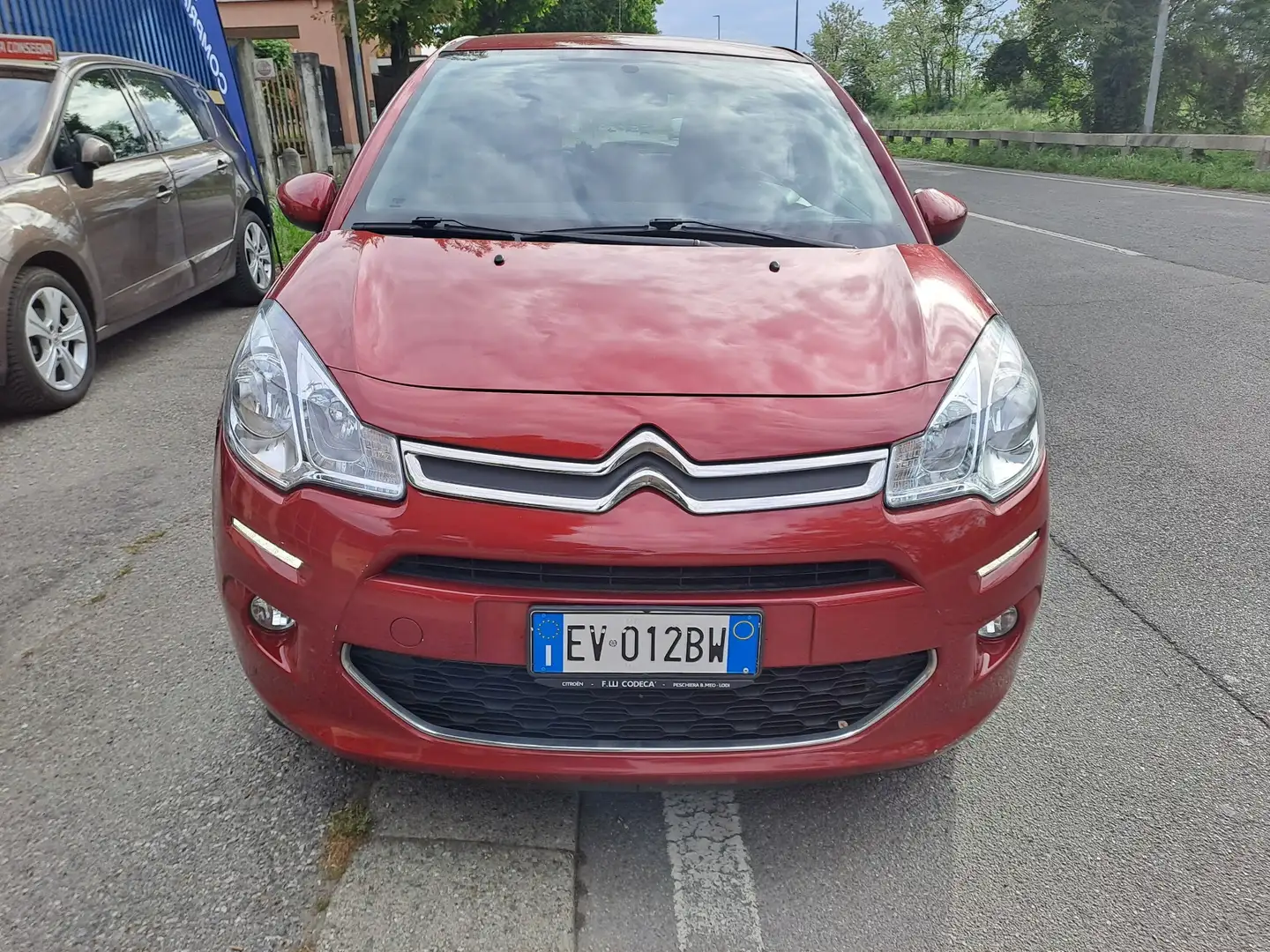 Citroen C3 C3 1.2 vti Seduction 82cv UNICO PROPRIETARIO Rojo - 2