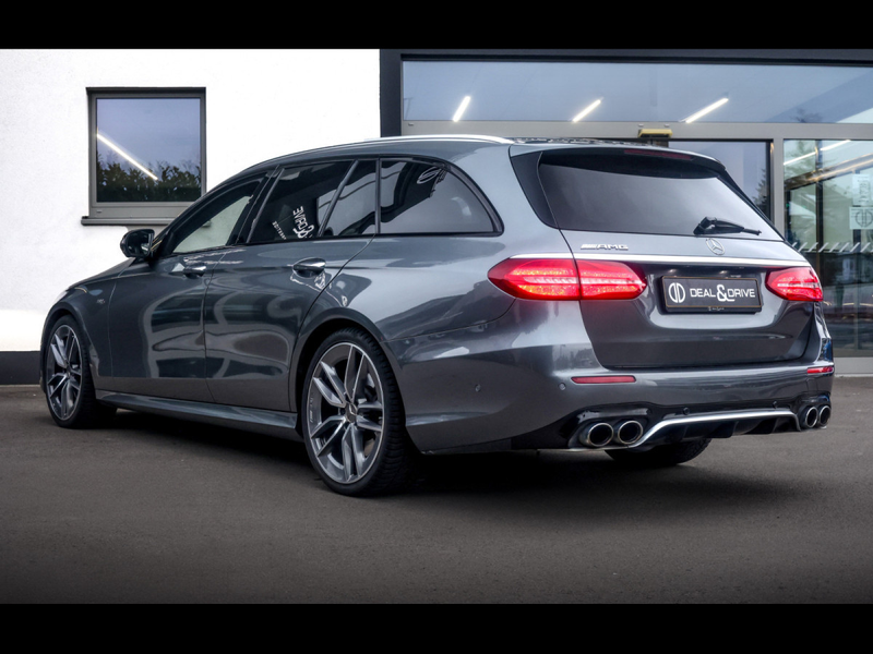 Mercedes-Benz E 53 AMG T-MODELL 4M+°PANO°360°HUD°BURMESTER — photo 3