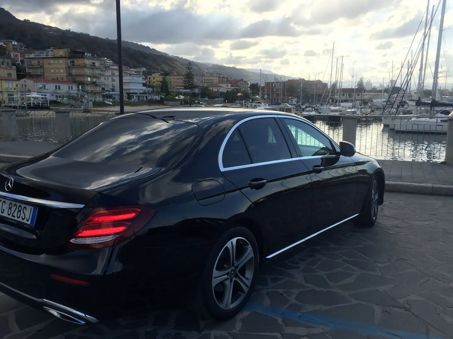 Mercedes-Benz E 220 d Exclusive 4matic auto - 2