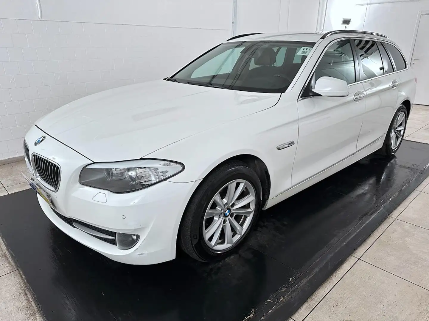 BMW 520 d Touring 183cv Bianco - 1