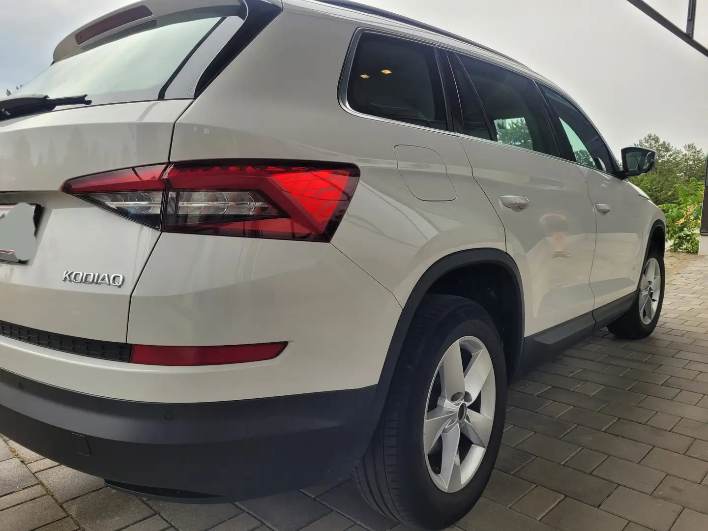 Skoda Kodiaq 2,0 TDI SCR Style DSG Weiß - 2