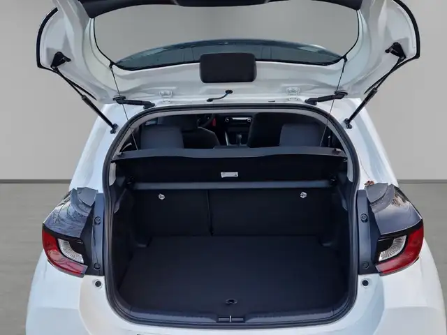 Toyota Yaris view 9