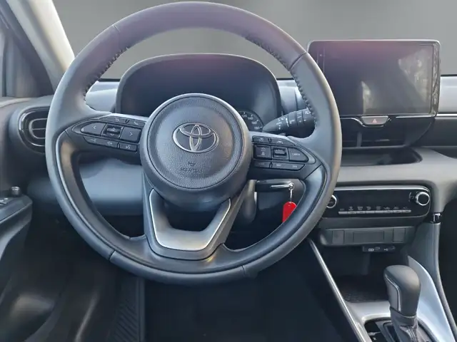 Toyota Yaris view 14