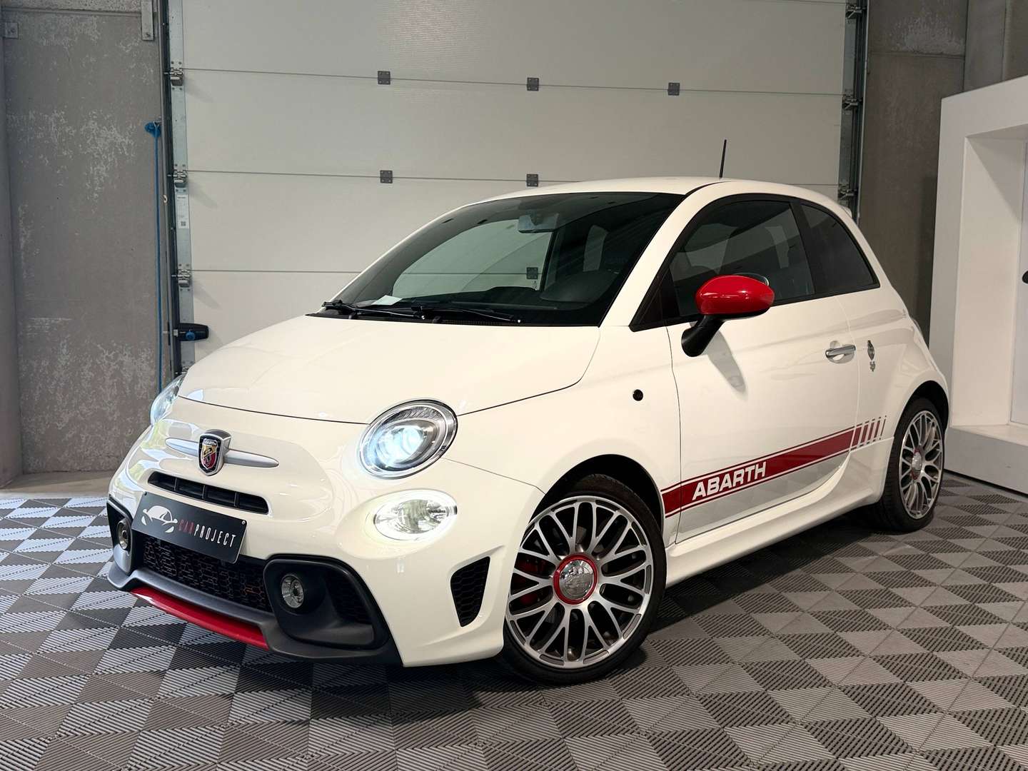 Abarth 595 nuo 268 €/ mėn Benzinas 2020m. Sedanas Mechaninė