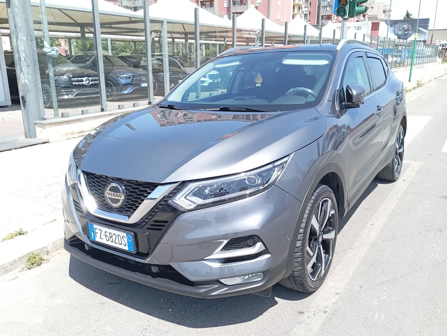 Nissan Qashqai 1.5 dci Tekna 116cv Grigio - 1