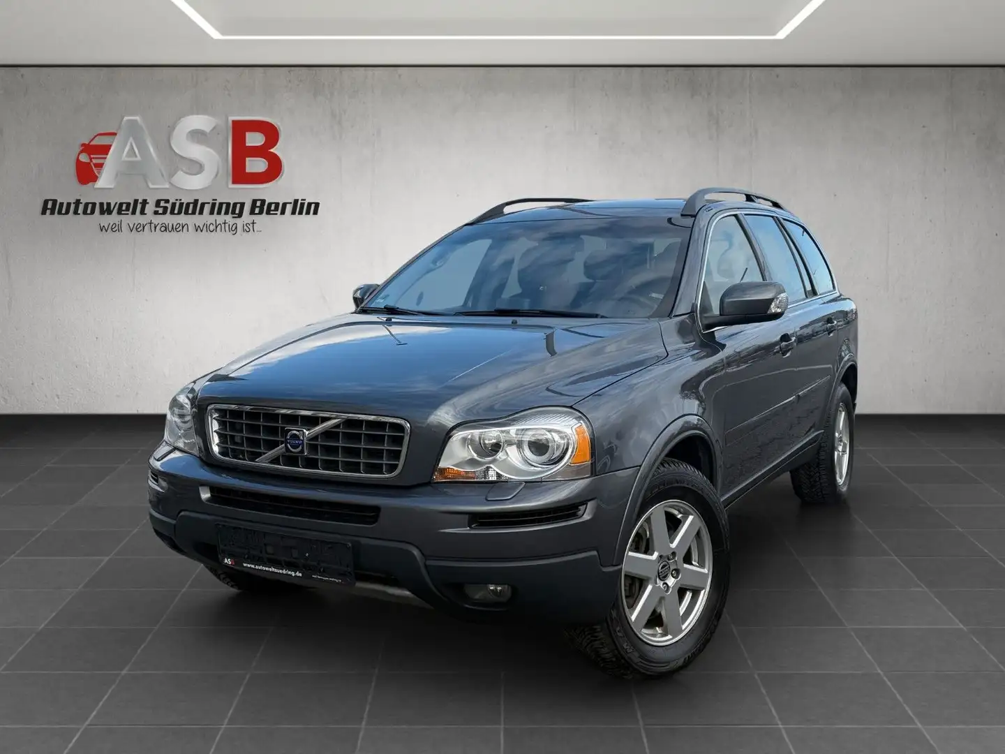 Volvo XC90 D5 Momentum 7-Sitzer*Bi-XENON*PDC*2.HAND Grau - 1