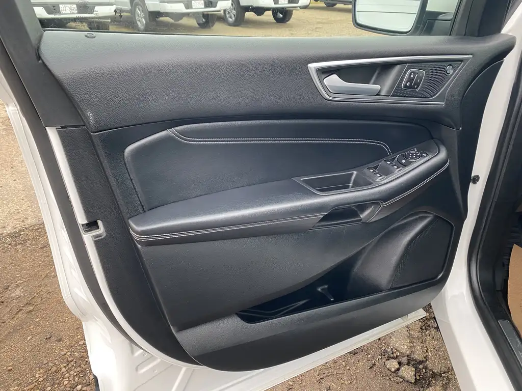 2022 Ford Edge Titanium | Panoramic Roof | Remote start | Rear Ca — photo 6
