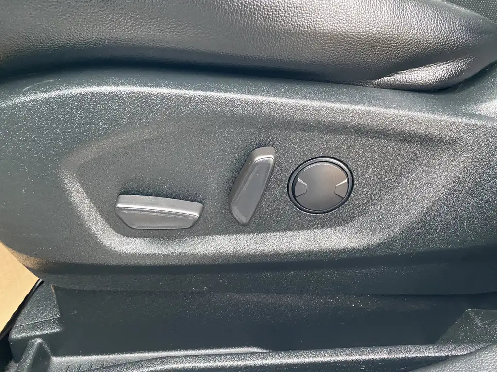 2022 Ford Edge Titanium | Panoramic Roof | Remote start | Rear Ca — photo 8