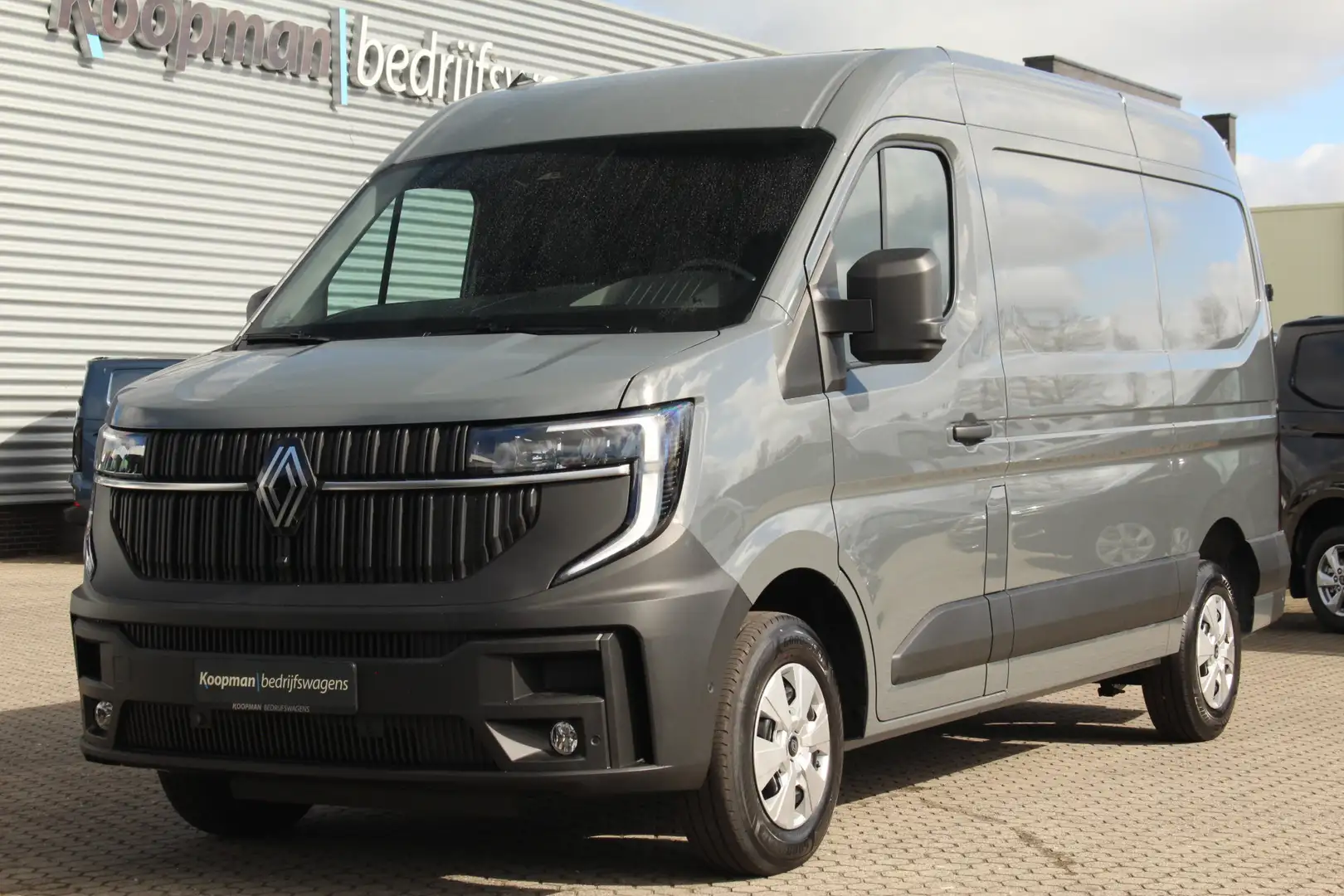 Renault Master T35 2.0dCi 150pk | L2H2 Extra | Android Navi | Cam Grijs - 2