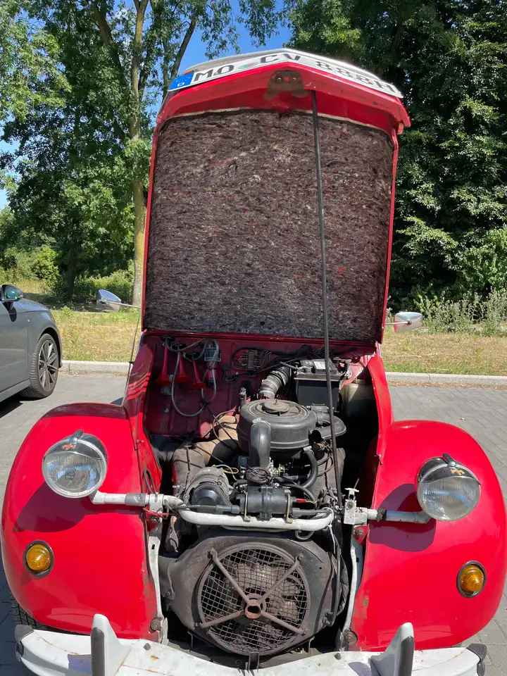 Citroen 2CV Club, foto 1