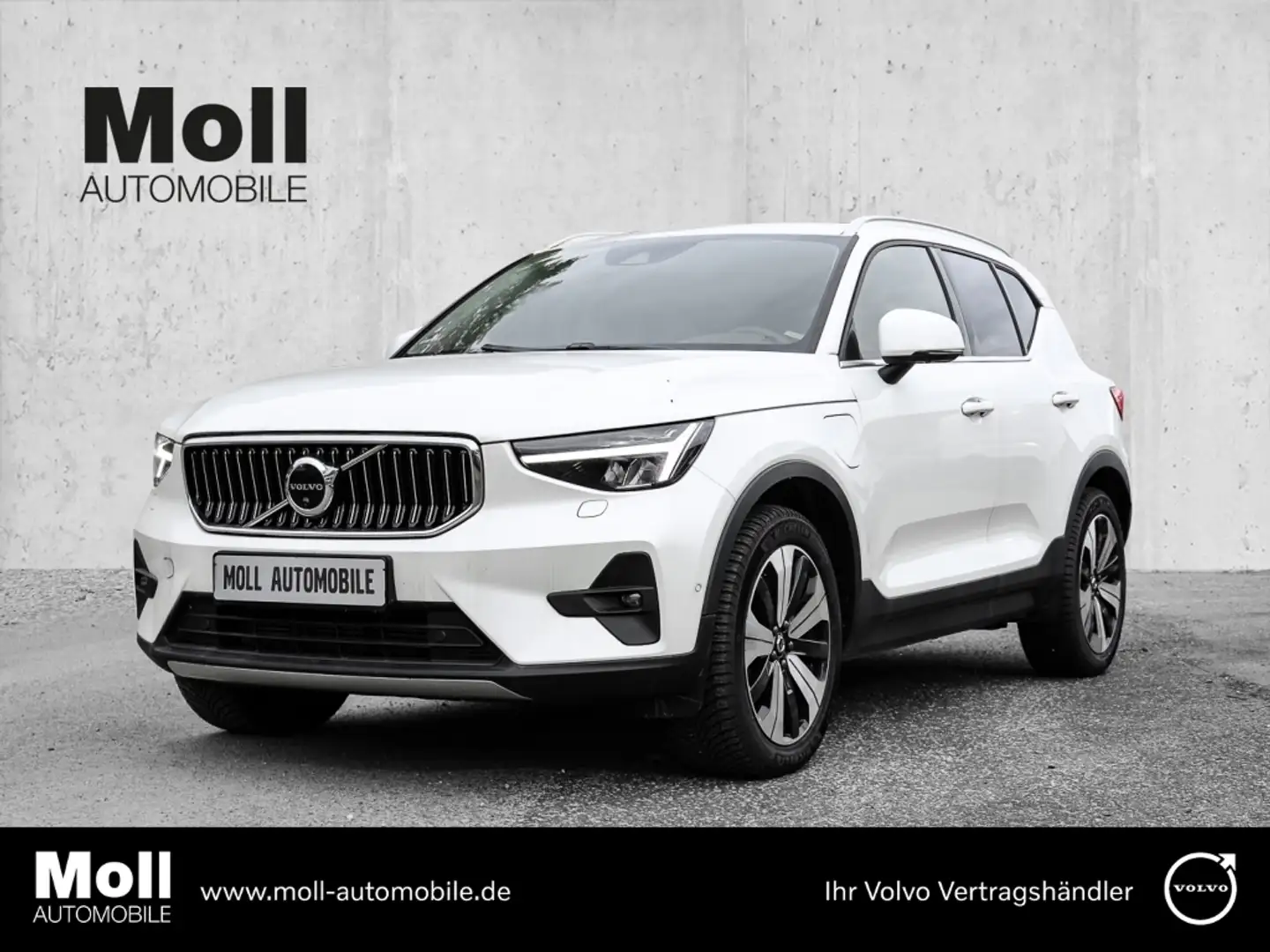 Volvo XC40 Core Recharge Plug-In Hybrid 2WD T4 Twin Engine EU Bílá - 1