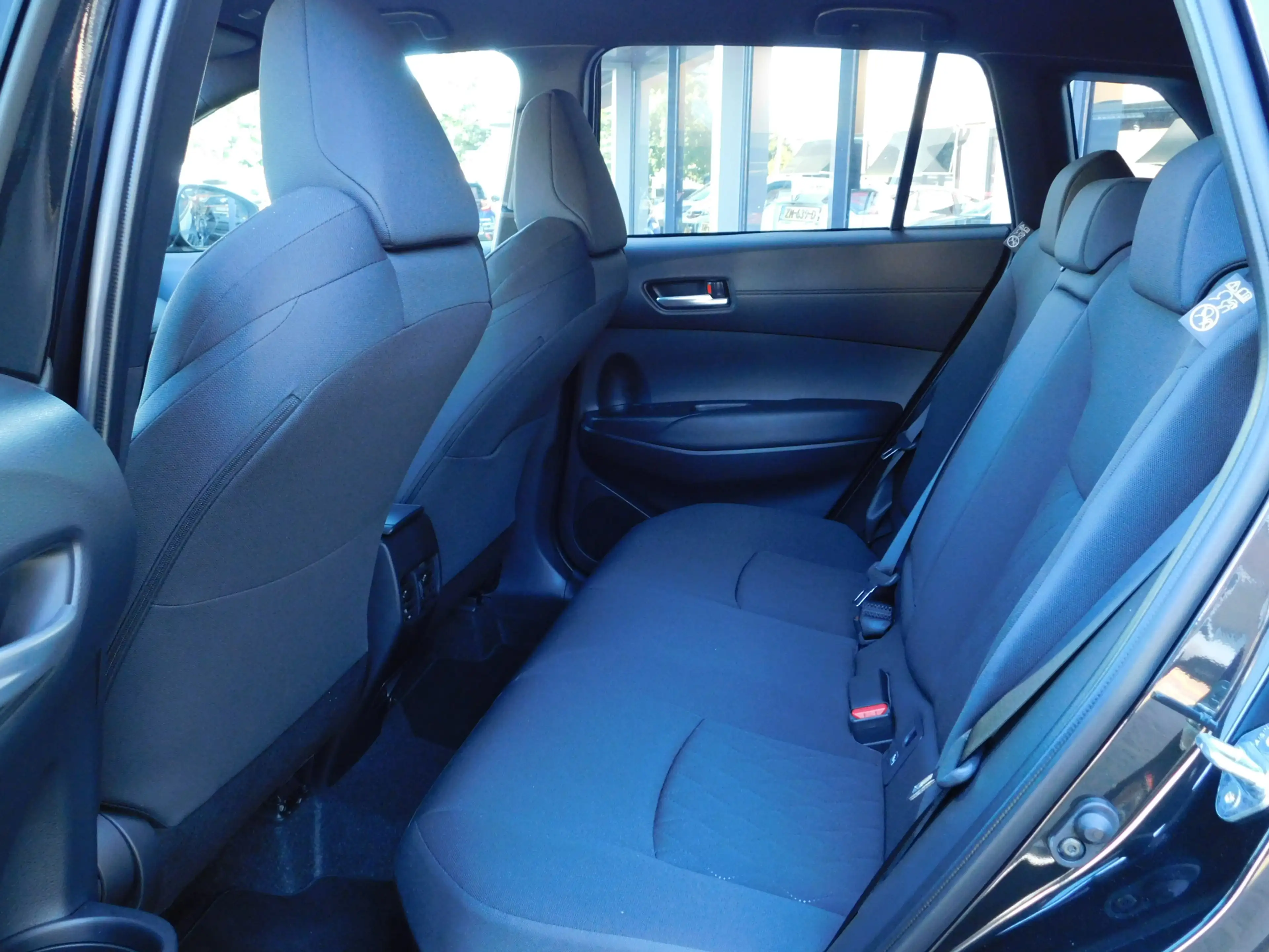 Toyota Corolla Cross Hybrid 180 Dynamic — photo 16