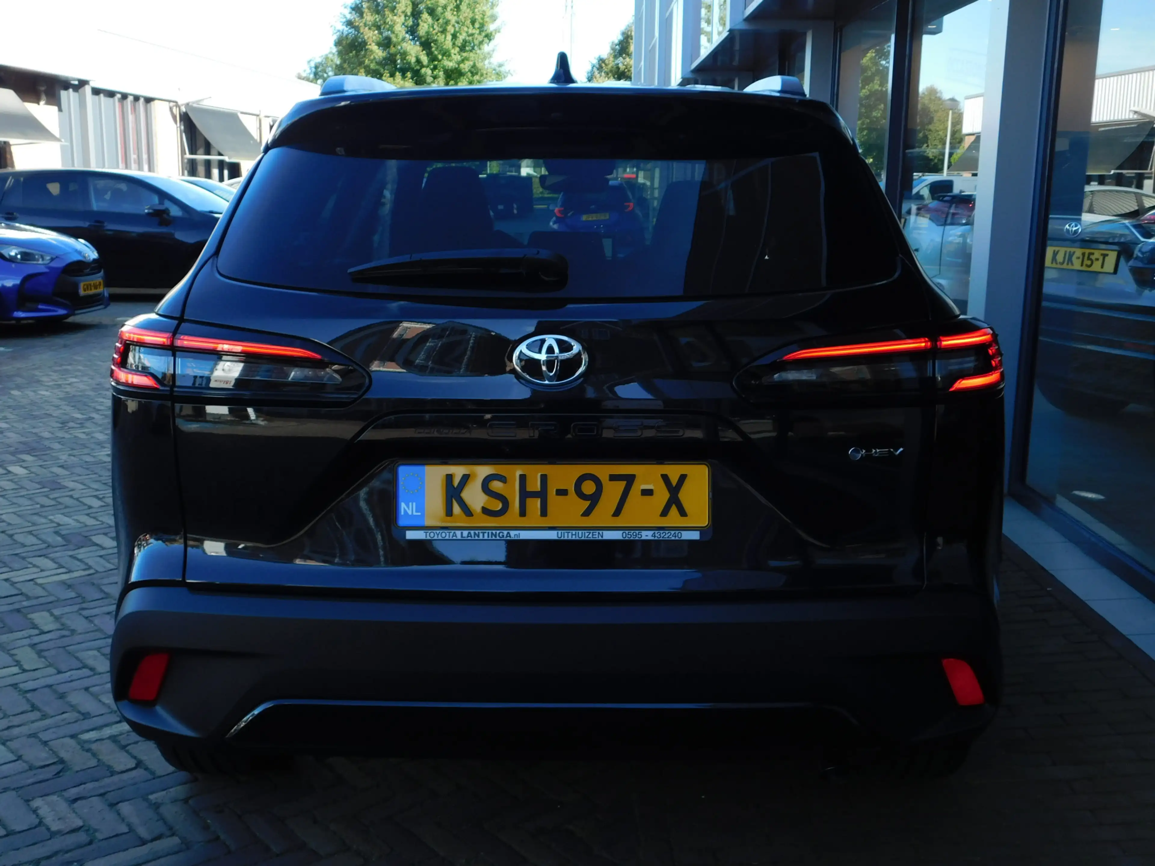 Toyota Corolla Cross Hybrid 180 Dynamic — photo 7