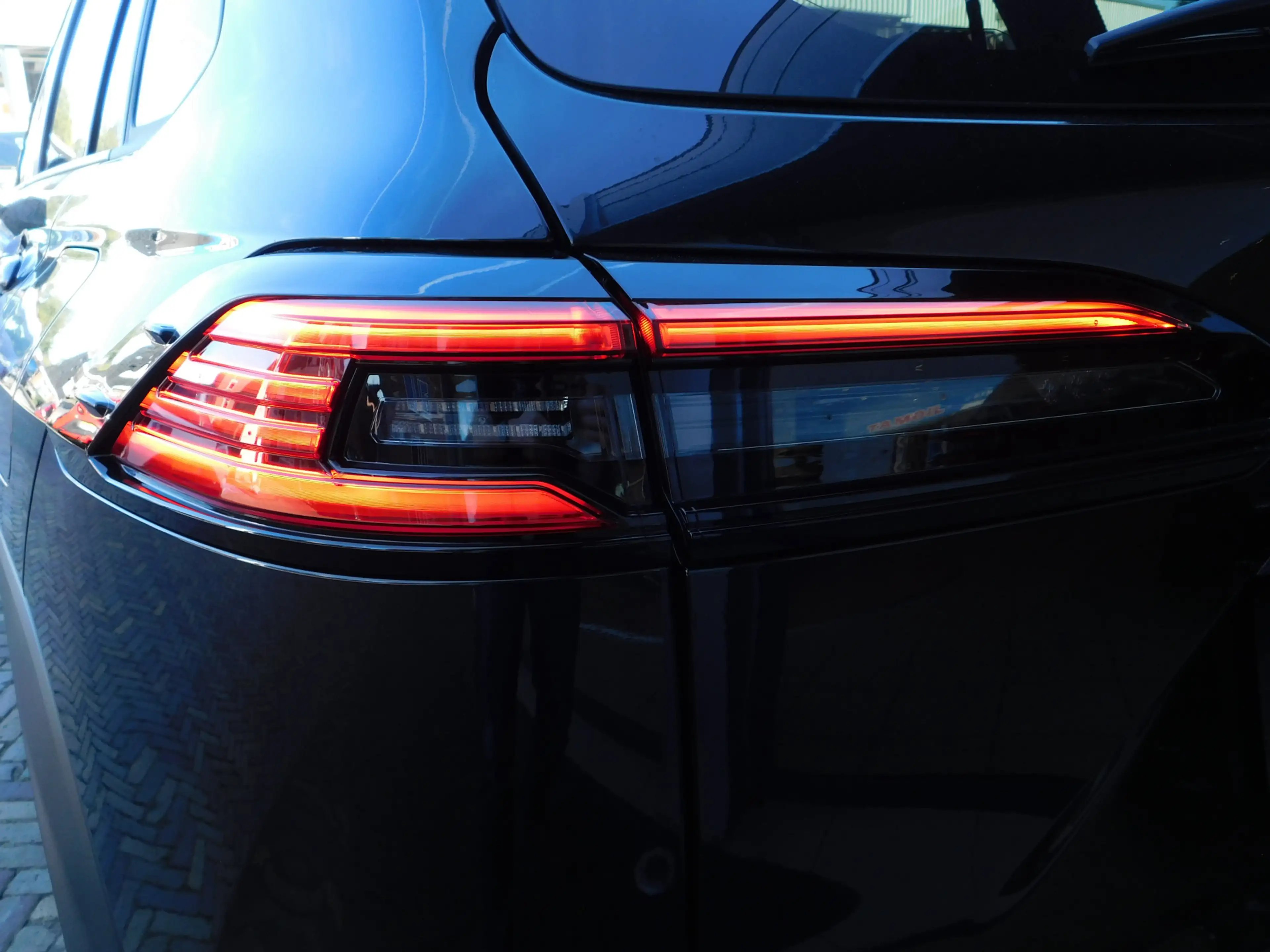 Toyota Corolla Cross Hybrid 180 Dynamic — photo 9