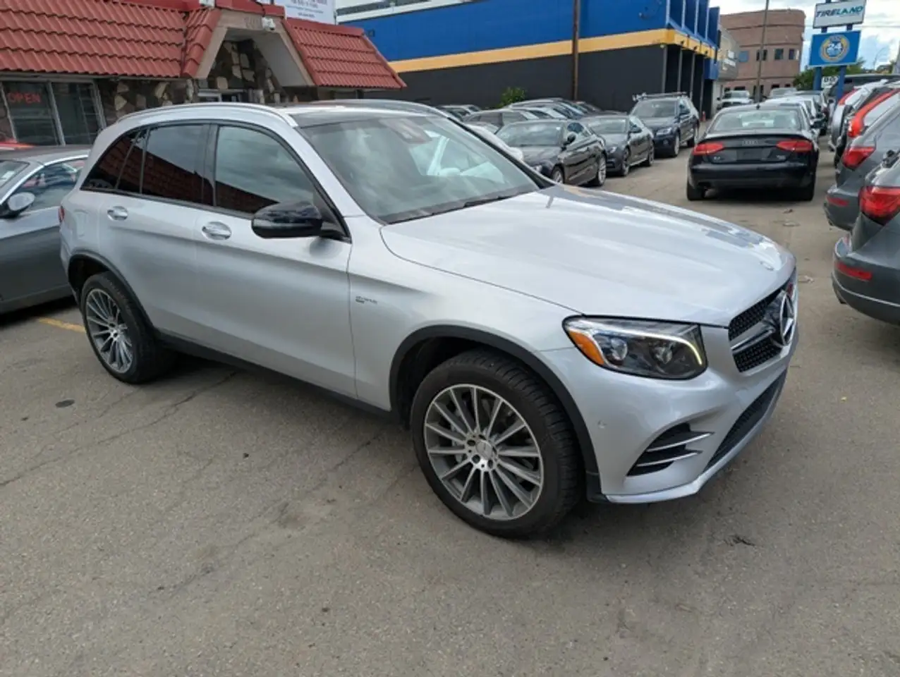 Mercedes-Benz GLC снимка Mercedes-Benz GLC