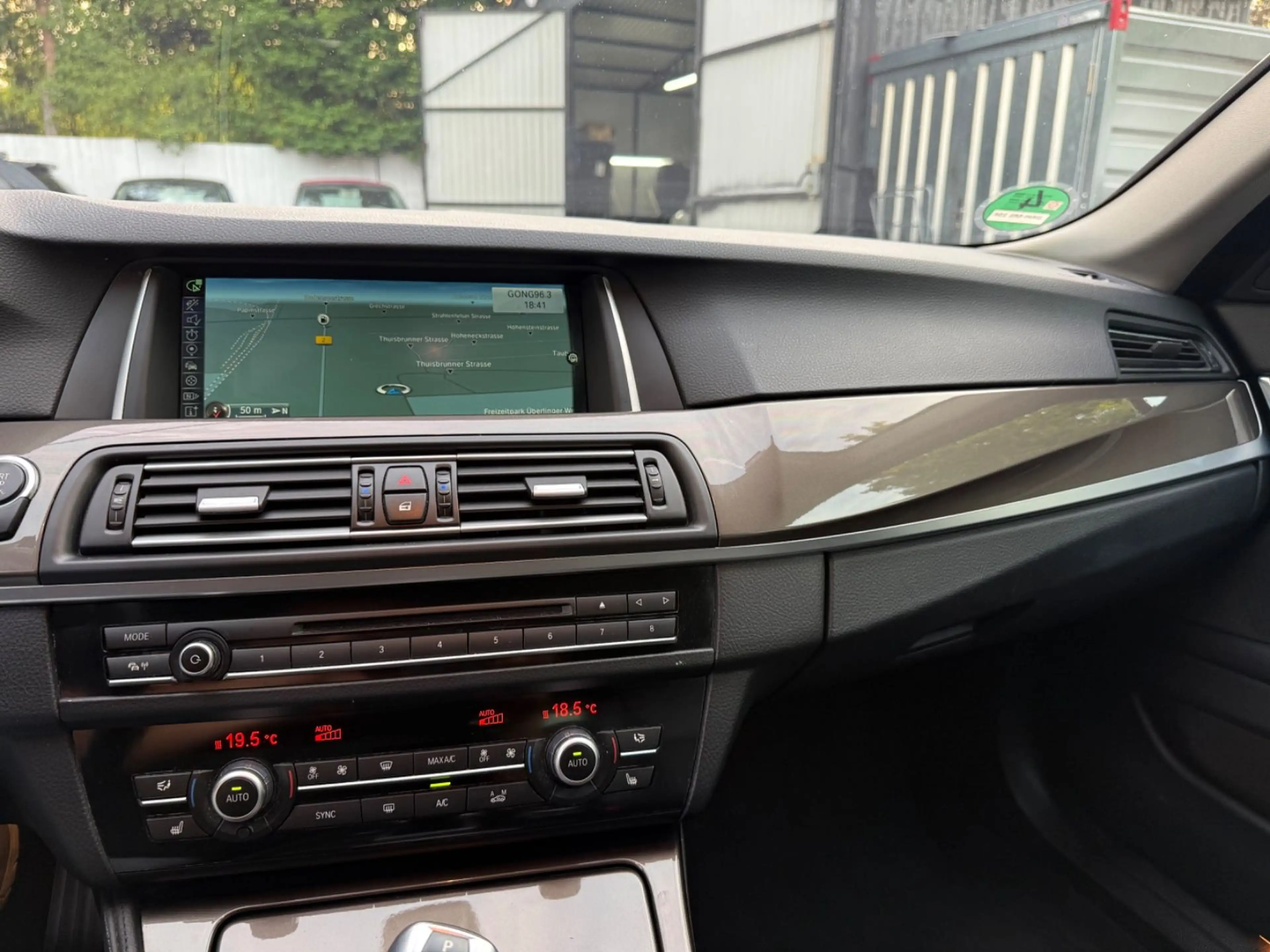 BMW 530 d Touring Aut R-Cam/ACC/HUD/Soft/Keyless/Pano — photo 15