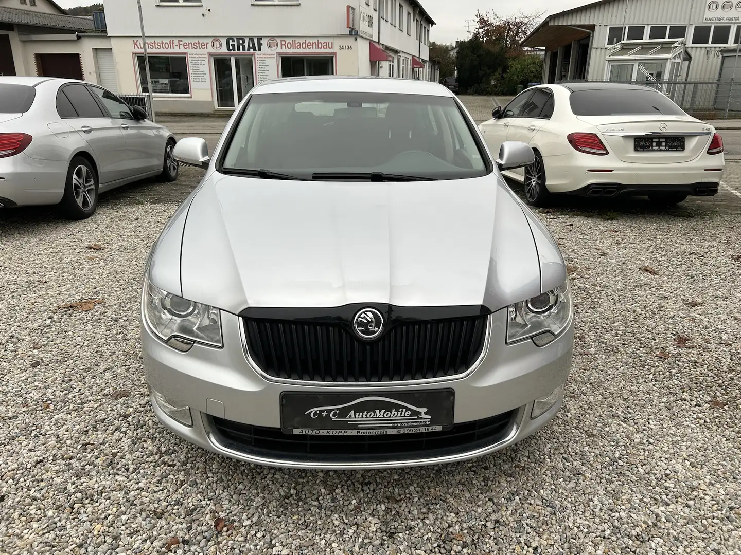 Skoda Superb 1.8 i Ambition Xenon Navi PDC SHZ Silber - 2