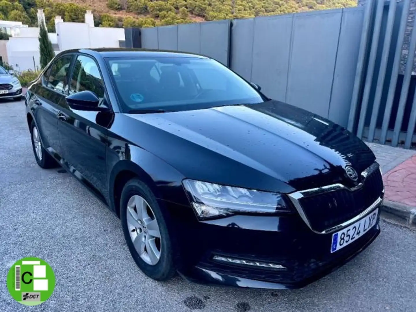 Skoda Superb 1.5 TSI Active 110kW Negro - 1